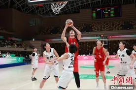 十五运会U18女篮资格赛：陕西队60：94不敌山东队图片