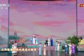 “扶着点咱奶别摔了”上热搜！春晚隐藏彩蛋还有这些→图片