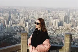 哈萨克斯坦姑娘：兰州的夜景太美了图片