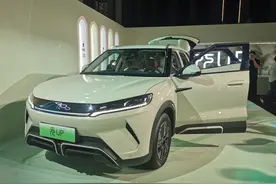 主攻A0级车市场！比亚迪元UP 9.68万起售，月销目标至少2万辆图片