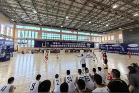 近1000名篮球小将参与，2024湖南省青少年篮球联赛开赛图片