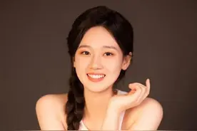 央视上新5名主持人 3女2男 每一位都颜值爆表图片