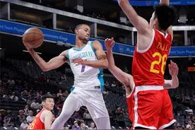 NBA夏季联赛中国男篮不敌黄蜂 杨瀚森砍下12分4篮板图片