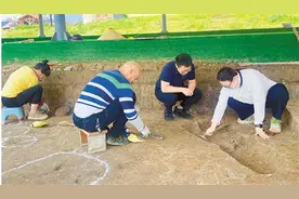 跟着00后修复师修文物：我在下汤拼出万年前的生活遗存图片