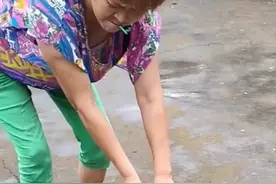 官方回应“袖珍女孩”疑遭生母虐待：视频中行为有不妥，但无虐待图片