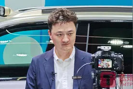 元戎启行CEO怒怼L3智驾：如果一小时只走50米，再安全我们都不会用｜2025上海车展图片