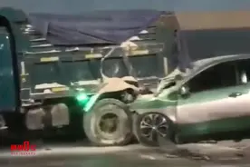 莲花山隧道内两车追尾，致1死1伤图片