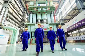 “钢骨”是这样锻成的图片