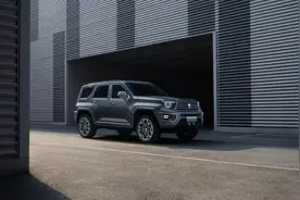 售价42.8万元起，坦克700 Hi4-T上市图片