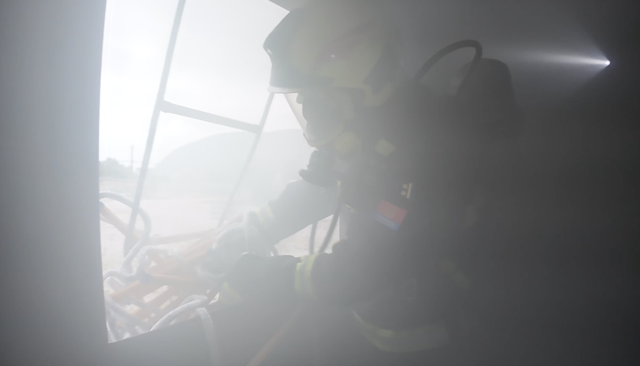 火灾被困如何逃生？记住这十六字诀→