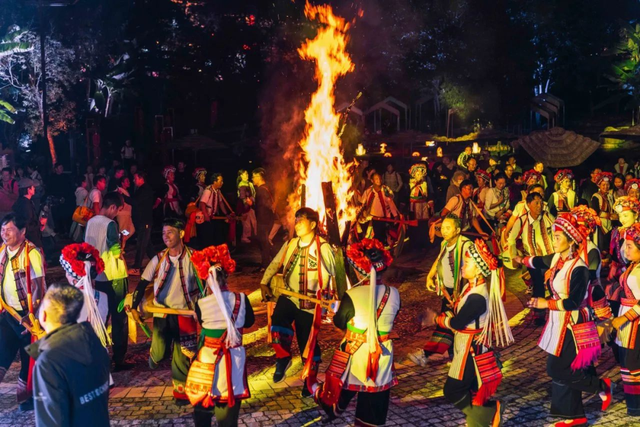 元旦游红河 | 脱口秀、篝火晚会，快来感受新年仪式感！