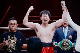 “泰”燃金山小伙夺WBC金腰带！图片