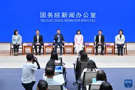 躬耕教坛、培根铸魂——5位优秀教师代表讲述育人故事图片