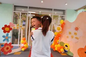 多图直击！开学第一天，广州萌娃们的表情亮了！图片