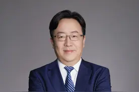 专揽“高风险中的高风险”，网约车险吃螃蟹者的勇气何来？｜新能源车险调研①图片