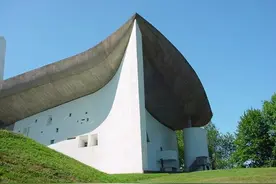 《粗野派》：只问目的，不问过程——一场乌托邦建筑的僵梦图片