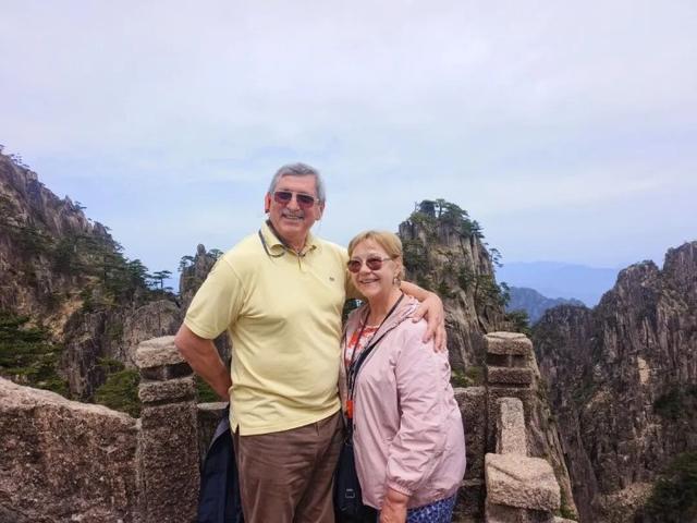 黄山风景区清明假期迎客9.6万余人 天都峰4月7日起恢复开放