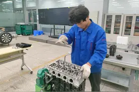 岗位需求大，新能源汽车技能人才“吃香”图片