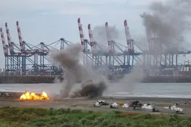 石宏：台军乱象丛生，罪魁祸首是“台独”图片