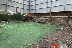 《南京幕府山居民小区旁有人承接垃圾回收转运“活儿”》② | 幕府山街道立即关停该违法场所图片