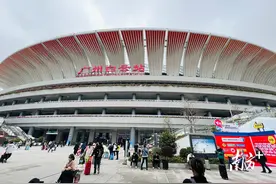 记者体验广州白云站春运返乡：客流平稳，排队时间较短图片