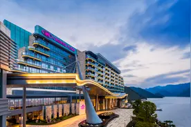 【千岛湖邮轮酒店】洲际旗下！人均200+抢6~8人年夜饭送3间房！¥699连住2晚40㎡高级房含私汤温泉！图片