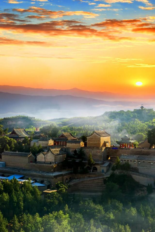 用N种姿势，打开榆林的清明假期