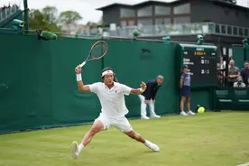 张之臻取得生涯温网首胜，解锁四大满贯正赛胜利图片