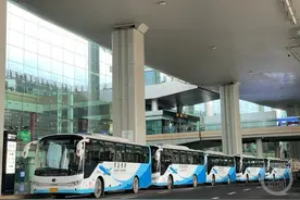 接驳机场火车站轨道站 重庆机场快车延长开收班时间、缩短班次间隔图片