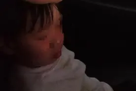 阴雨天外卖骑手“捡”到3岁小男孩，结局太暖心……图片