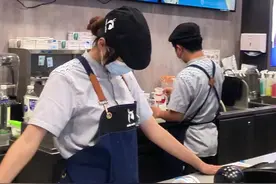 又上热搜！瑞幸联名《猫和老鼠》新品周边火爆图片