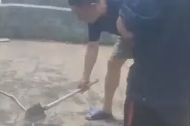 重庆一小区业主砍断高空作业工人安全绳 律师：业主行为或担刑责图片