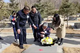 青海玉树：双拥之花绽放三江源头图片