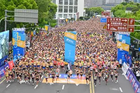 在15000人参赛的上海半马，感受金标赛事的热情提速图片