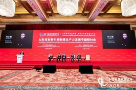 AI汽车+飞行汽车+机器人 何小鹏讲述科创如何结出“新质生产力”硕果图片