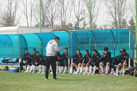 女甲联赛即将打响 年轻的西海岸女足含苞待放图片