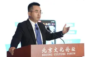 梁志祥：生成式人工智能时代，考验的不是被动回答，而是主动提问图片