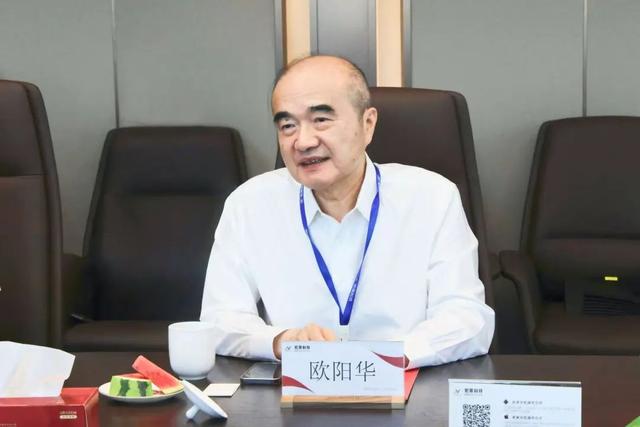 阿联酋中国创新中心主席哈姆丹·杜勒等一行莅临宏景科技考察交流