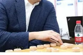 象棋棋手涉嫌“买棋”“卖棋”，走出臭棋就没有悔棋的机会图片