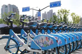 首批在黄浦！绣球花主题共享单车来了！图片