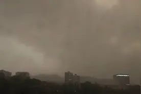 大风骤起乌云滚滚，济南上演强对流天气图片