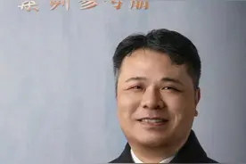 屋顶光伏板遮挡采光，相邻住户有权要求拆除吗？图片