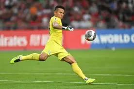 新加坡门将桑尼从国家队退役，曾间接“帮助”国足晋级图片