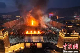 宁夏隆德：“燎疳迎新”掀起狂欢热潮图片