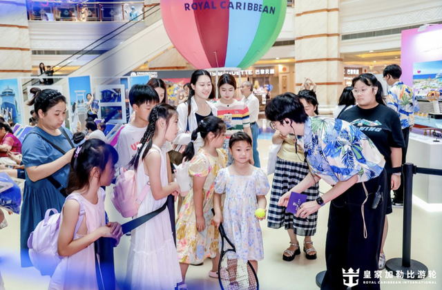“邮轮”开进商场 打造岸上度假消费新体验