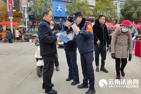 陆良公安当好“四员”强化校园及周边安全防护图片