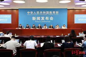 郑州教育局：连续15年投资308亿，新建改扩建中小学423所，新增学位61万个图片