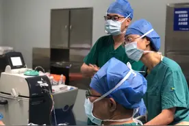 宁波33岁女子确诊乳腺癌，孩子出生才40天！医生：这个孕期小问题极易被忽视图片