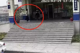 奖励1万元！成都外卖小哥配送途中发觉异常 “教科书式”操作挽回16万现金 | 看见正能量图片