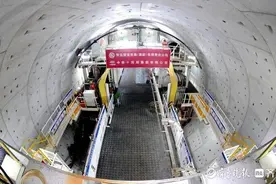 创纪录！“世界最难修隧道”里，一台盾构机1个月挖了140米图片